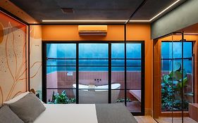 Liv Motel E Hotel